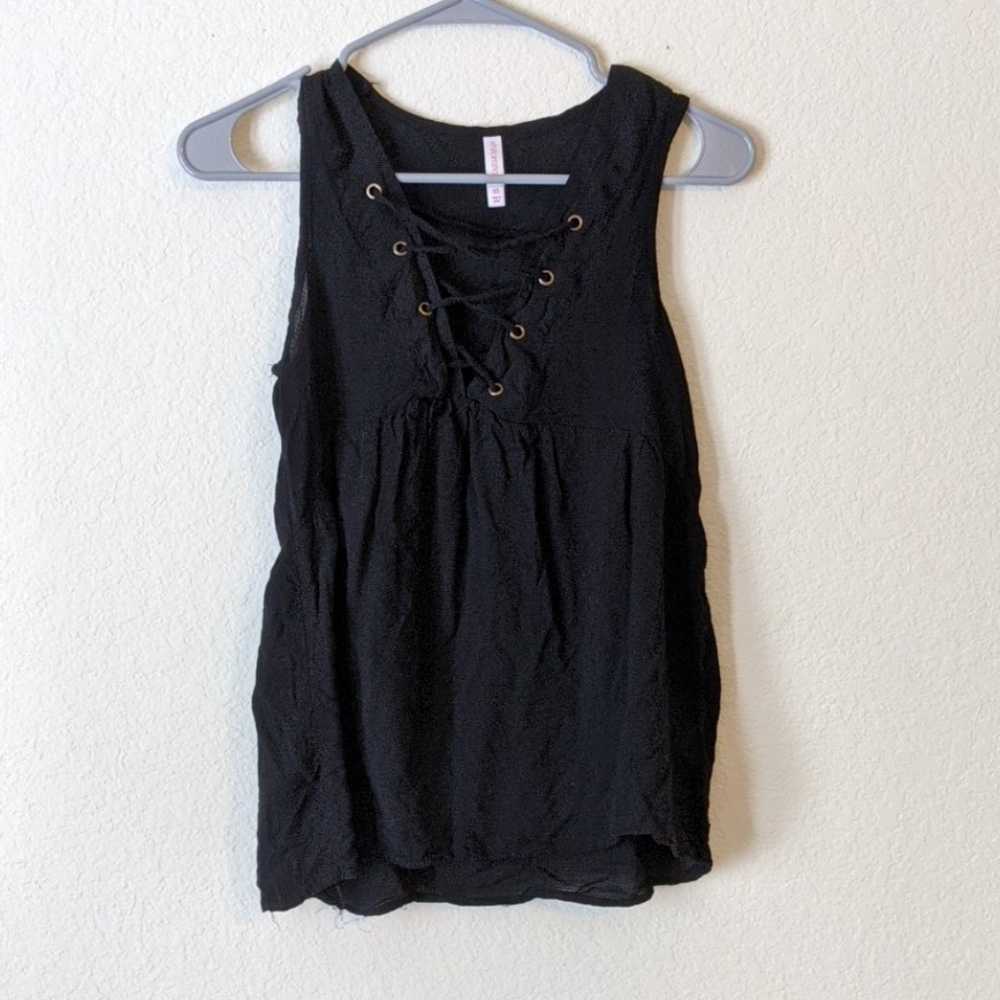 black tank